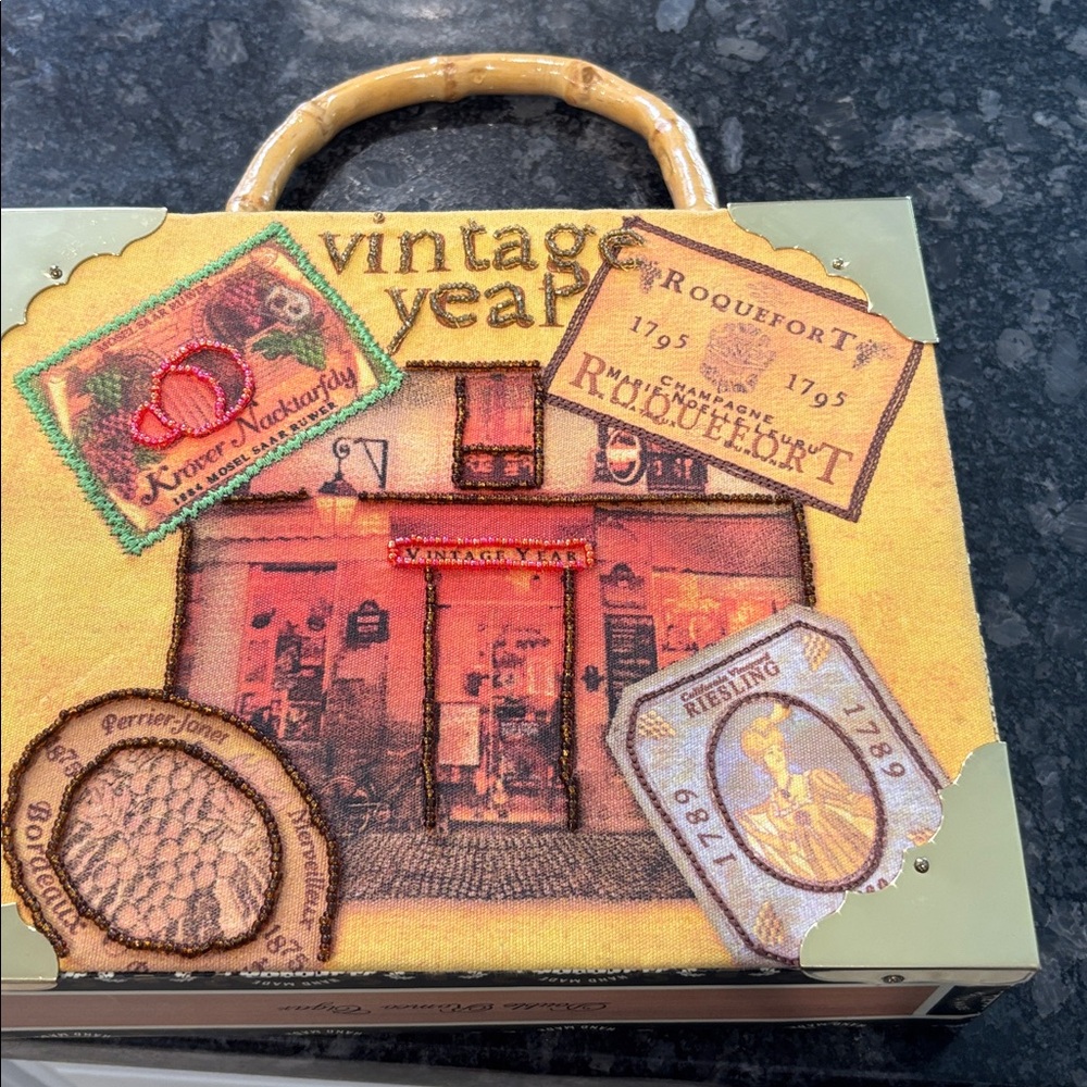 Romeo Roma Imported Cigar Box Handbag - Picture 3 of 3